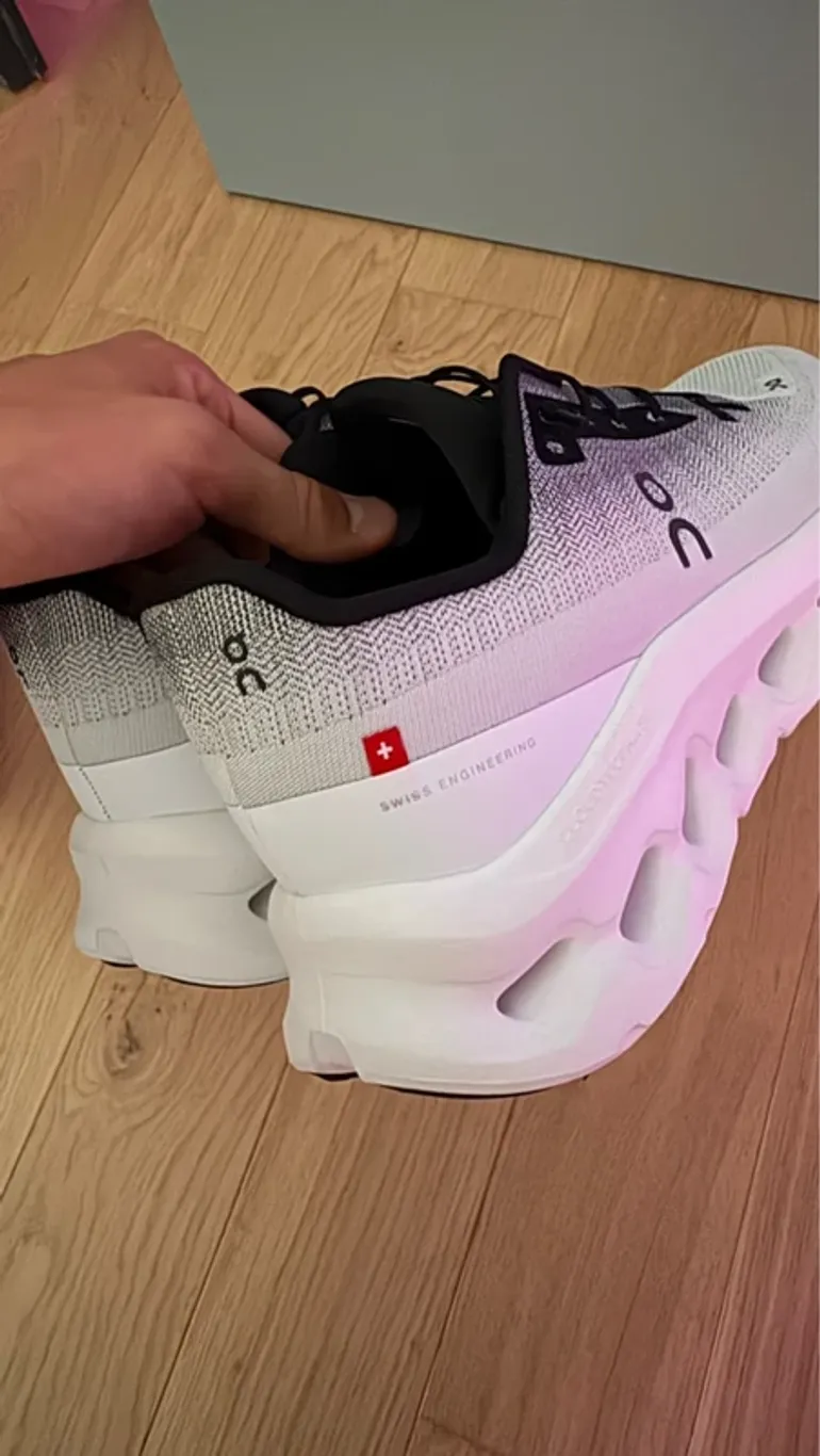 Used On Running Shoes Size 44 bike — image 4 of 5