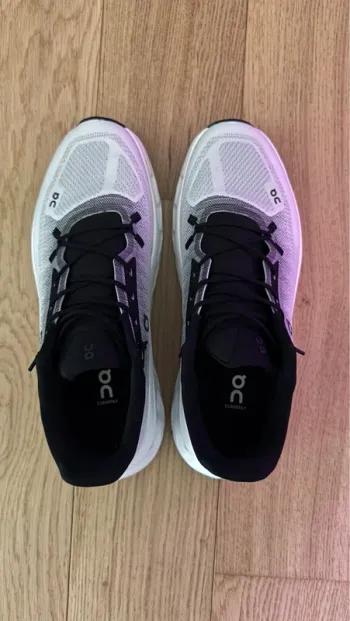 Used On Running Shoes Size 44 bike — image 3 of 5