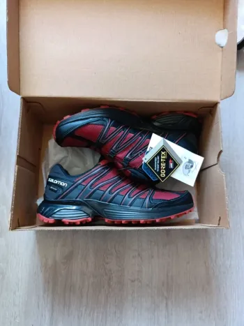 Used Salomon Asama XT Gore-Tex bike