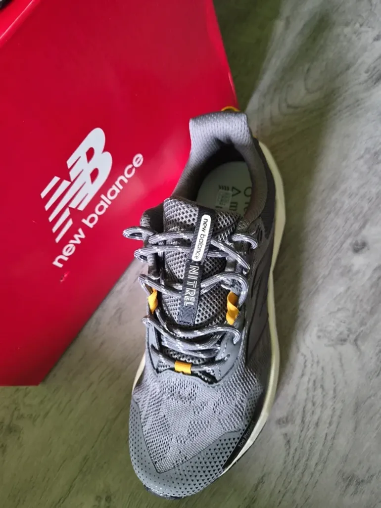 New Balance Dynasoft Nitrel V6 bike usato — immagine 2 di 3