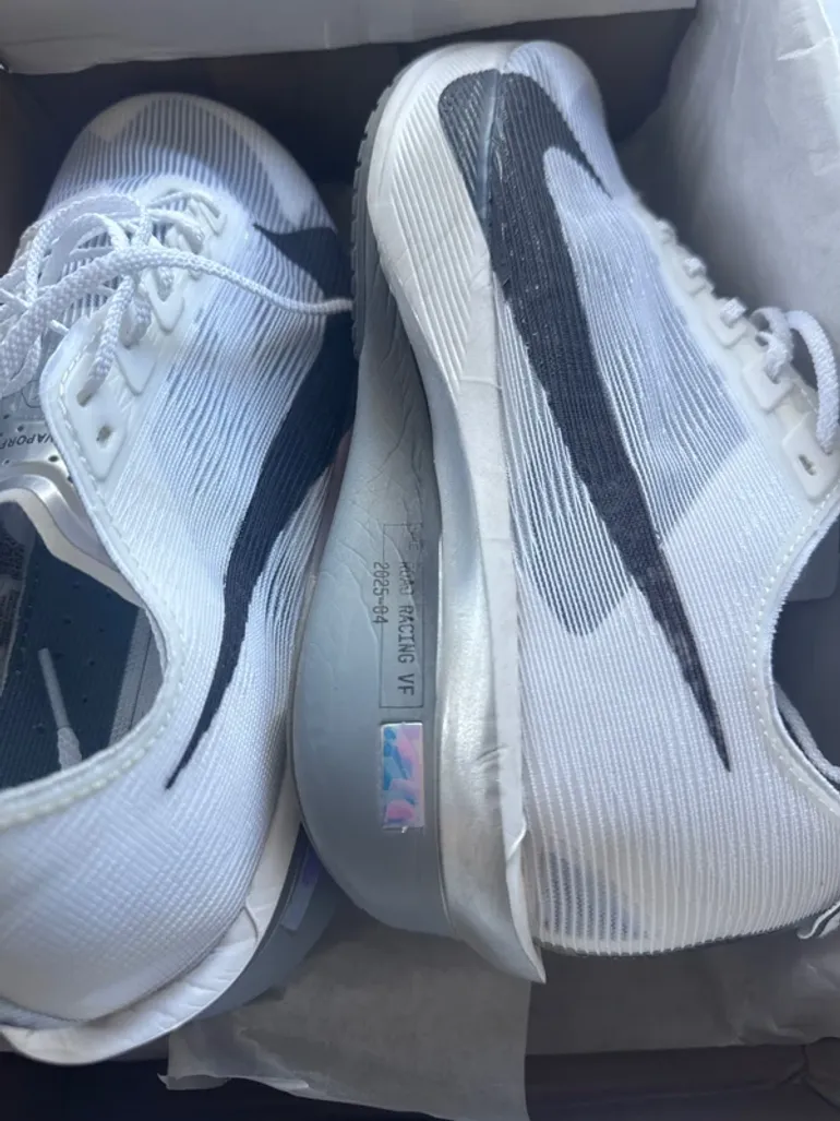 Nike Vaporfly Zoom bike usato — immagine 2 di 6