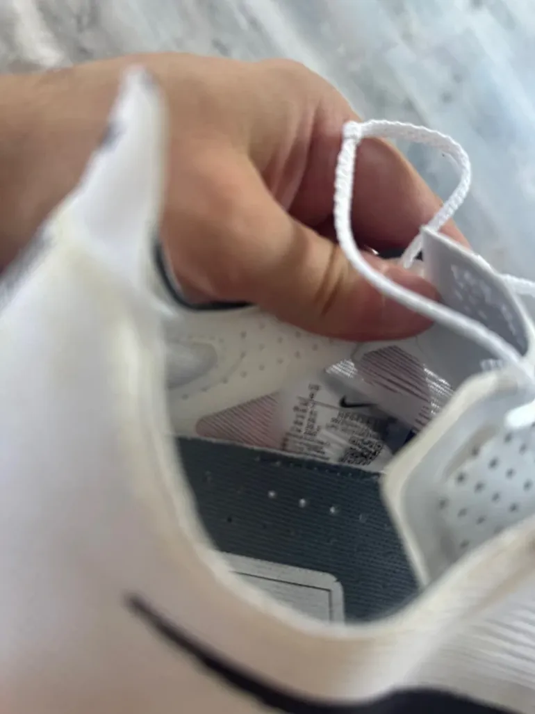Nike Vaporfly Zoom bike usato — immagine 4 di 6