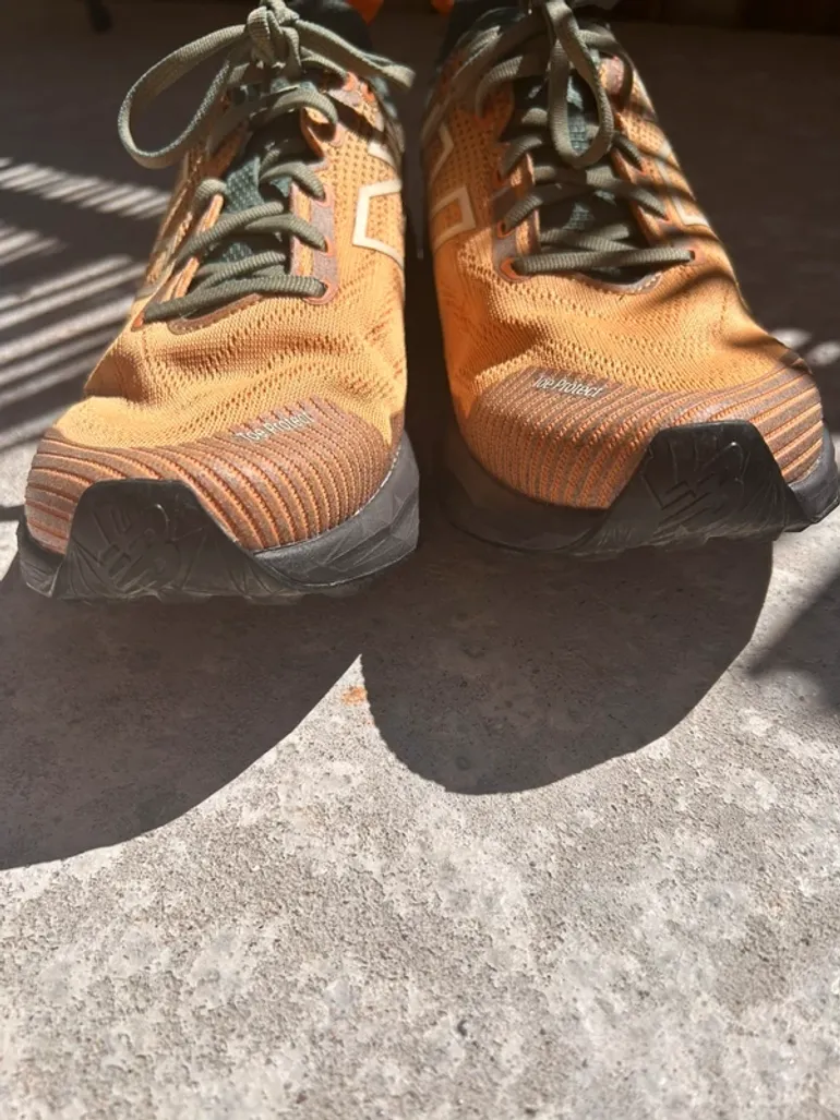 Used New Balance venym bike — image 5 of 8