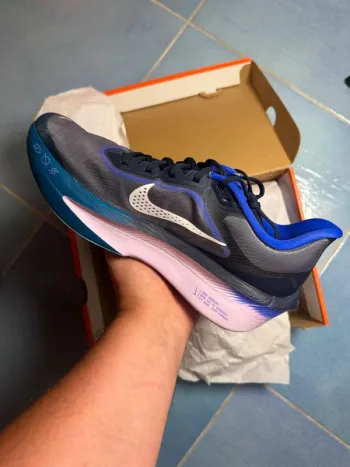 Used Nike ZoomX Fly 6 bike — image 2 of 5