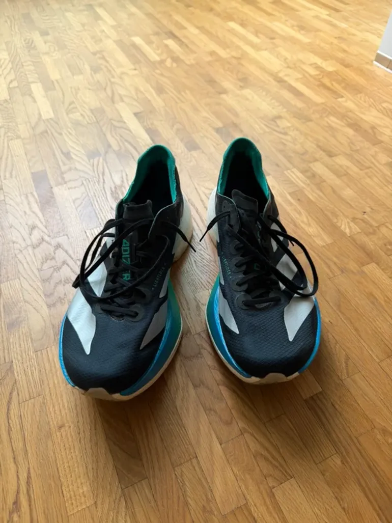 Adidas Adizero Adios Pro 4 bike d'occasion — image 3 sur 7