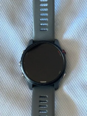 Garmin Forerunner 255 bike d'occasion — image 2 sur 4