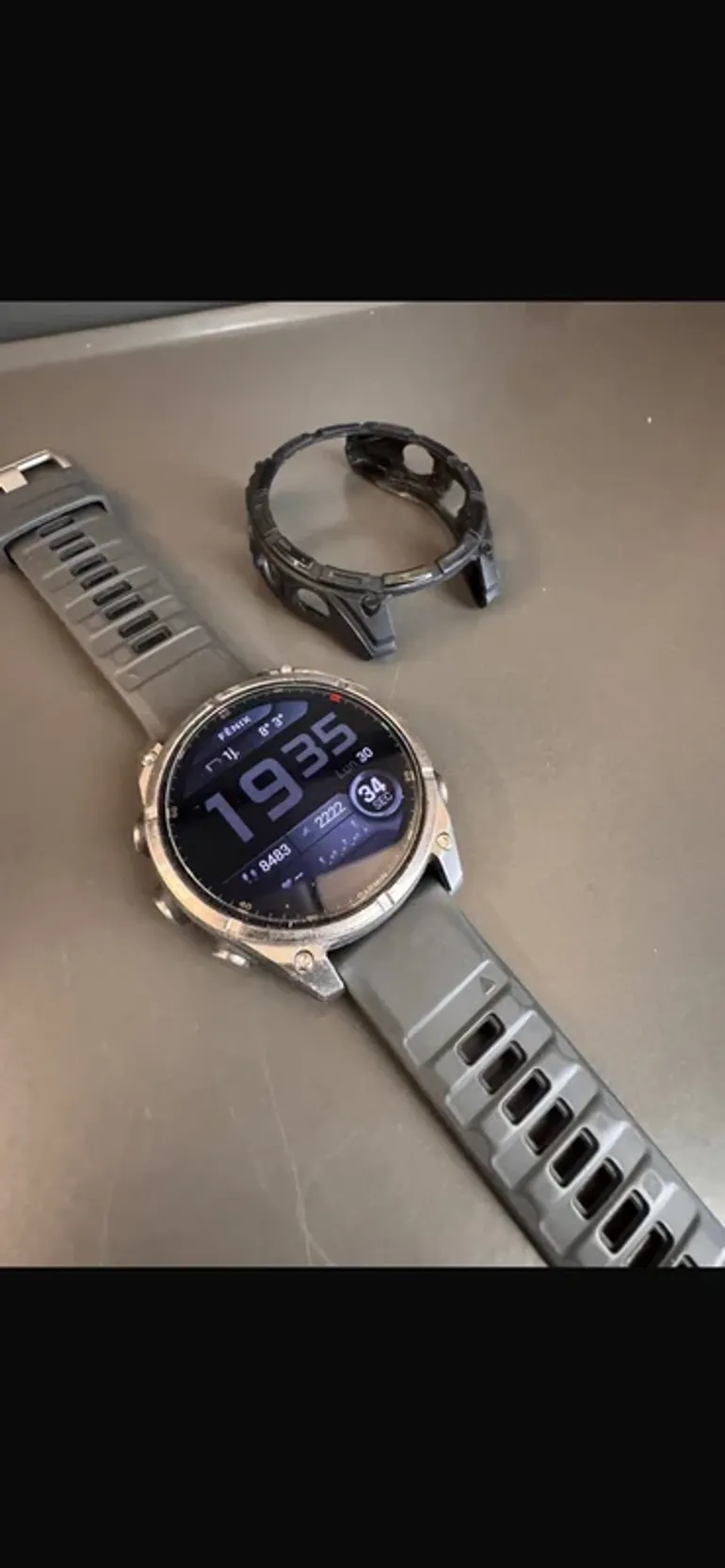 Used Garmin Fenix 8 Pro bike — image 3 of 4