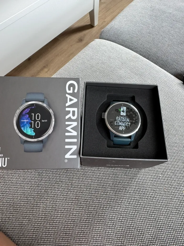 Used Garmin Venu bike — image 2 of 11