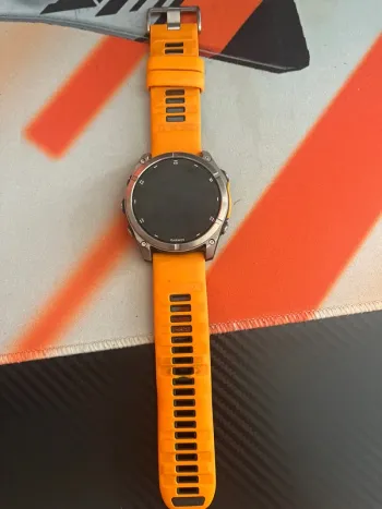 Used Garmin fenix 8 amoled sapphire titane 51mm bike