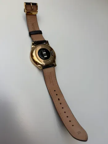 Used Garmin vívomove Luxe bike — image 4 of 6