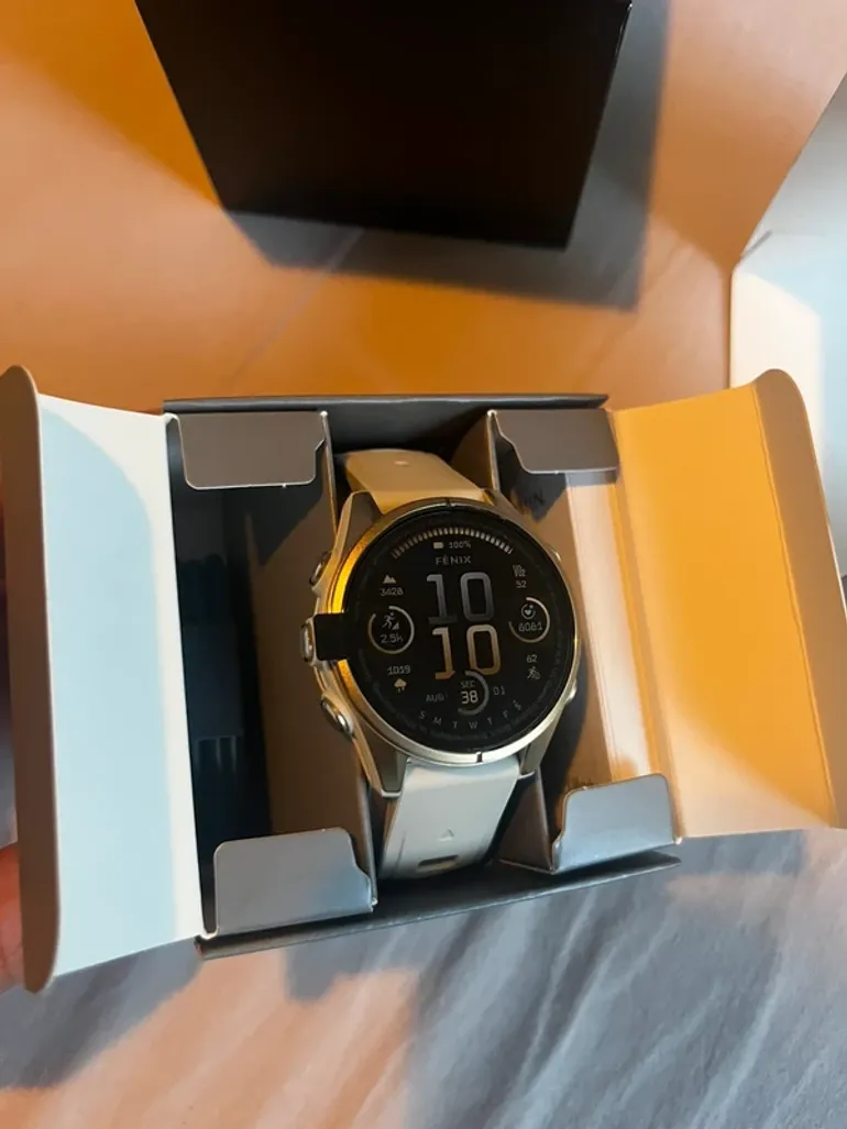 Tweedehands Garmin Fenix 8 43mm Sapphire bike — afbeelding 3 van 3