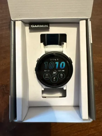 Used Garmin Forerunner 265 bike — image 2 of 3