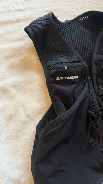 Used Salomon Active Skin 8L bike — image 2 of 4