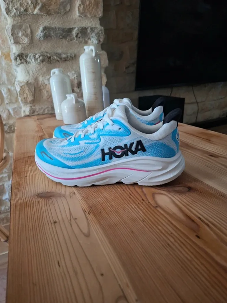 Used Hoka Clifton 10 bike — image 2 of 6