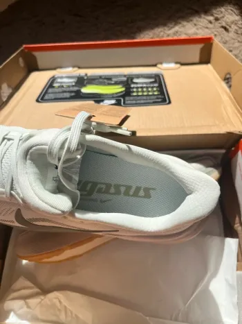 Used Nike Air Zoom Vomero bike — image 3 of 5