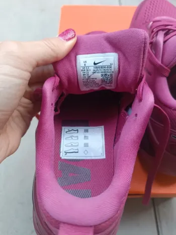 Käytetty Nike Vomero 18 bike — kuva 7 / 8