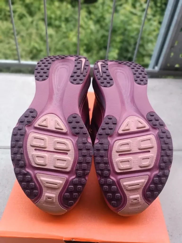 Käytetty Nike Vomero 18 bike — kuva 6 / 8