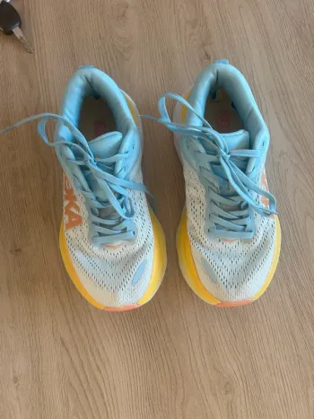 Used Hoka Bondi 8 bike — image 3 of 7