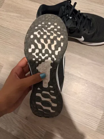Nike Chaussure de sport bike d'occasion — image 5 sur 10
