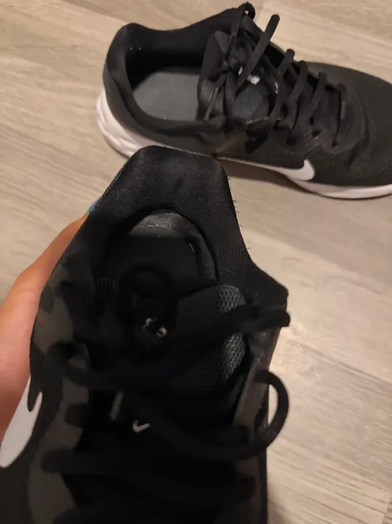 Nike Chaussure de sport bike d'occasion — image 3 sur 10