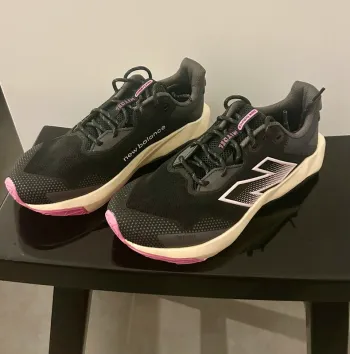 New Balance Dynasoft Nitrel v6 bike d'occasion — image 2 sur 10
