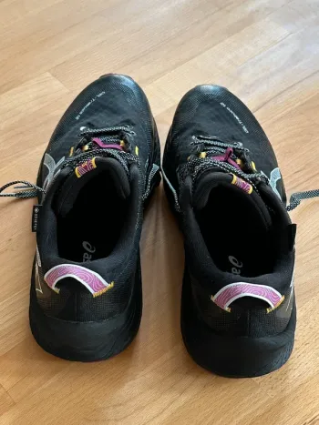 Used Asics Gel-Trabuco 12 GTX bike — image 2 of 4