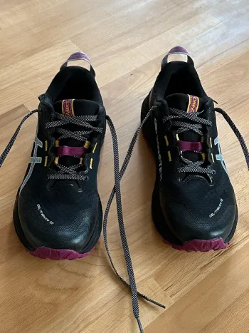 Used Asics Gel-Trabuco 12 GTX bike