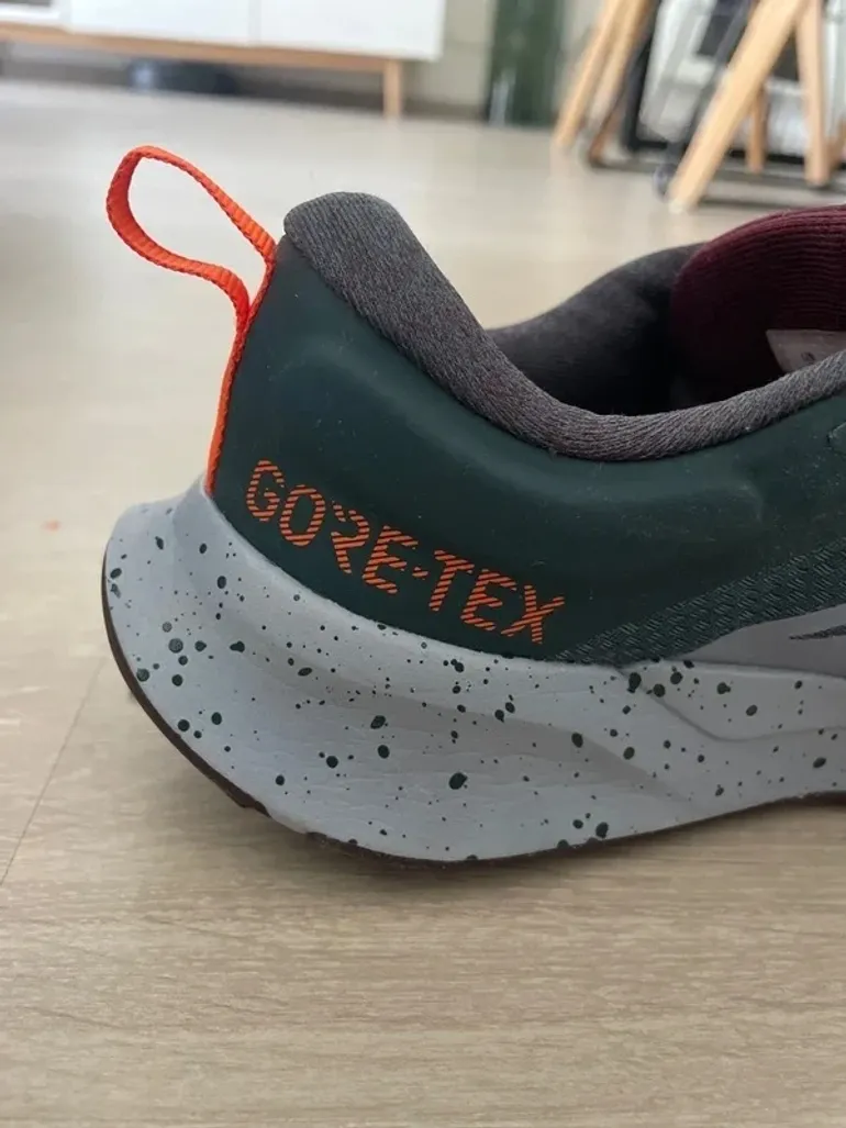 Used Nike Juniper Trail Gore-Tex bike — image 7 of 10