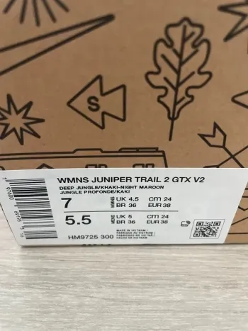 Used Nike Juniper Trail Gore-Tex bike — image 2 of 10