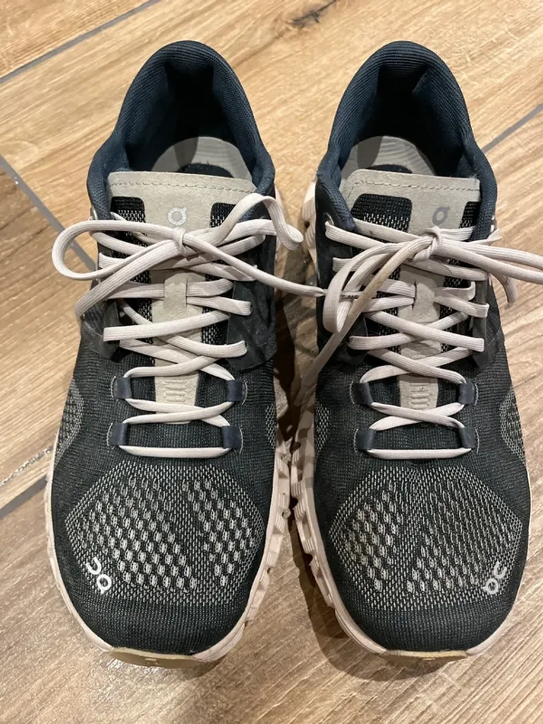 Gebrauchtes On Running On Schuh Damen bike — Bild 2 von 4