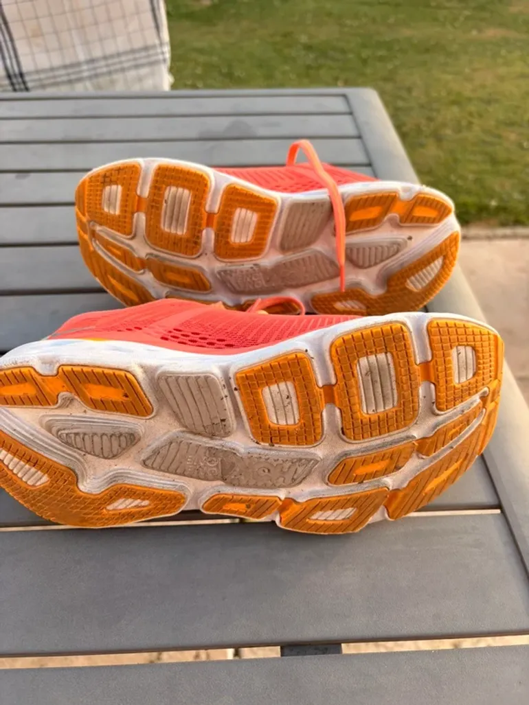 Used Hoka bondi 7 bike — image 5 of 6