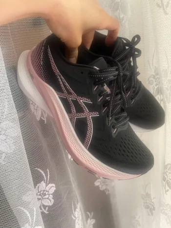 Used Asics Gel Pursue 10 bike