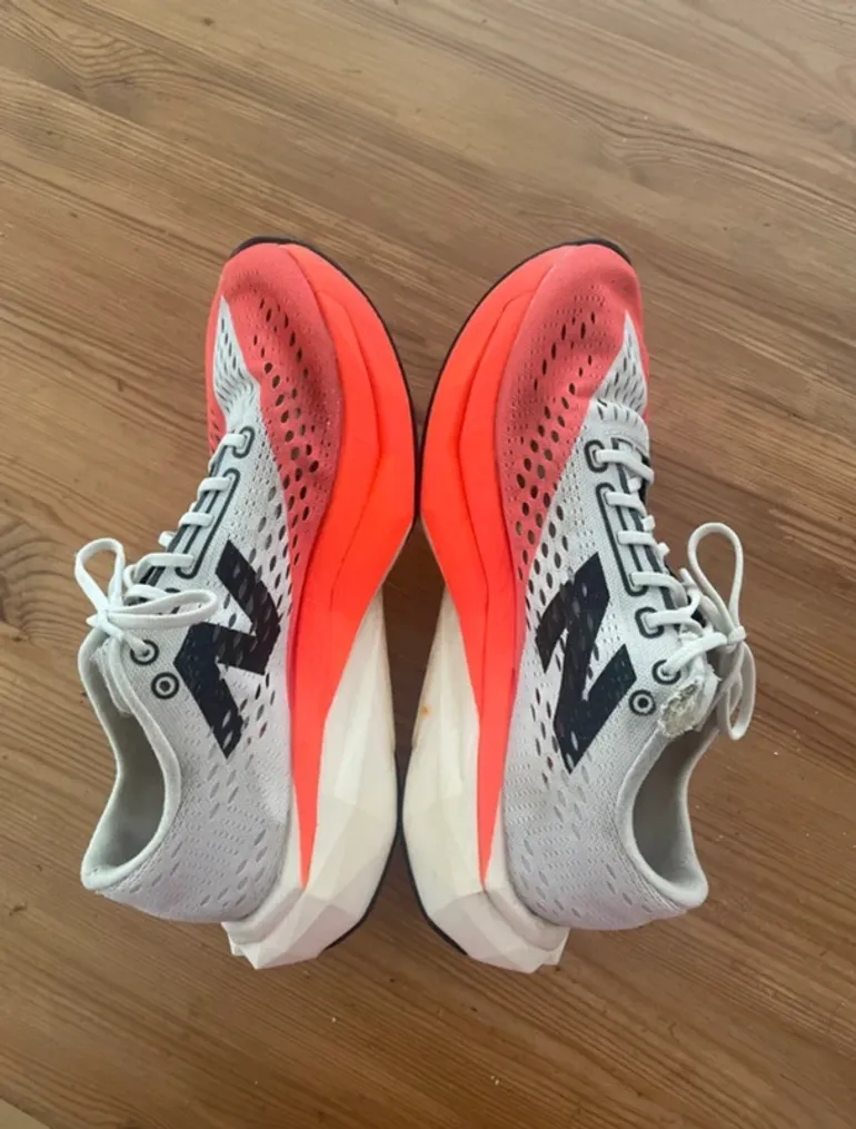 Gebrauchtes New Balance Supercomb Fuelcell Pacer v2 bike — Bild 3 von 4