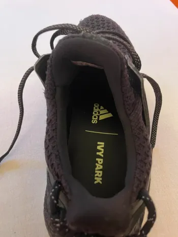 Gebrauchtes Adidas Ultra Boost x Ivy Park bike — Bild 7 von 8