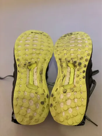 Gebrauchtes Adidas Ultra Boost x Ivy Park bike — Bild 4 von 8