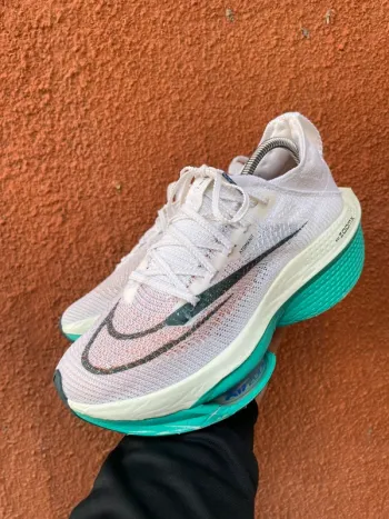 Used Nike Air Zoom Alphafly Next% 2 bike — image 2 of 9