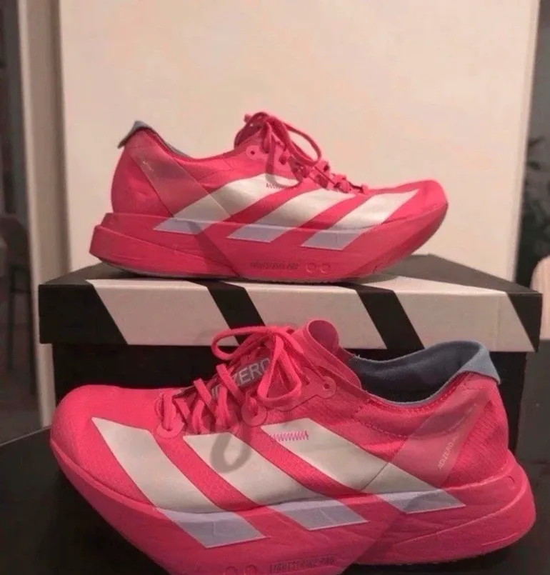 Używany Pro Adizero Adios 4 bike — zdjęcie 2 z 3