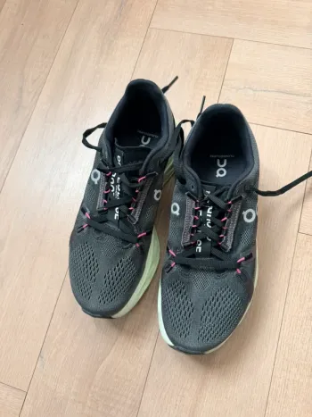 Gebrauchtes On Running Cloudeclipse bike — Bild 6 von 6