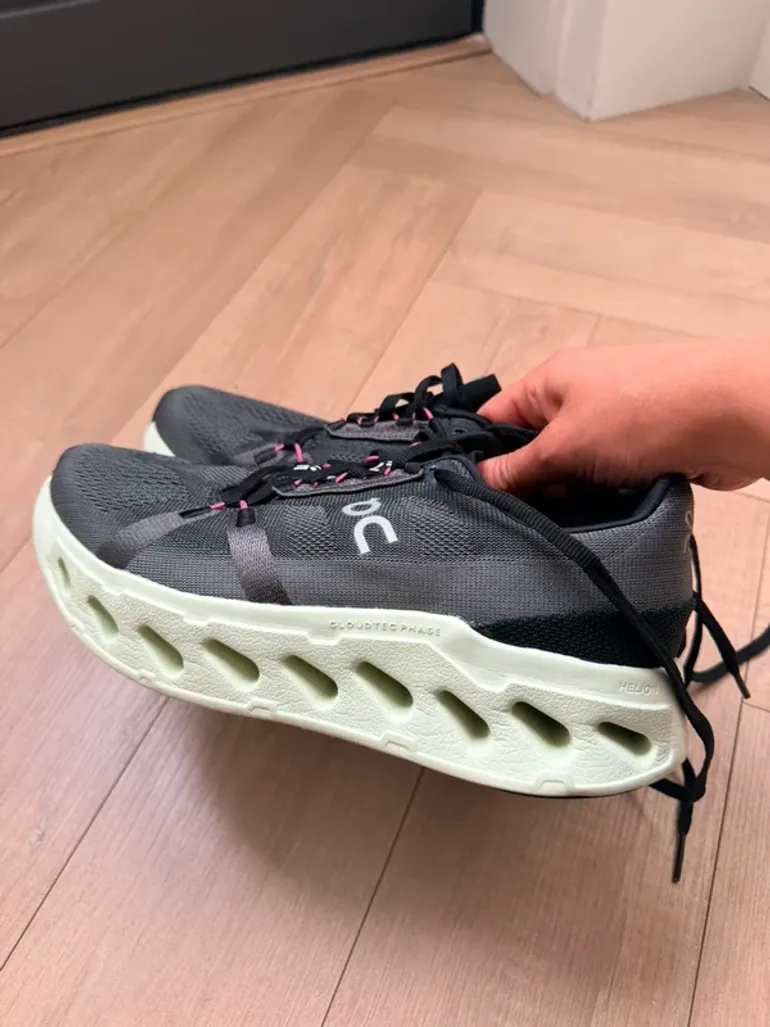 Gebrauchtes On Running Cloudeclipse bike — Bild 3 von 6