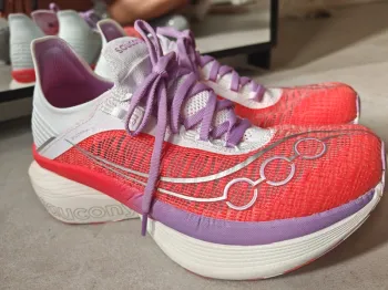 Gebrauchtes Saucony Endorphin Elite 2 bike — Bild 2 von 7