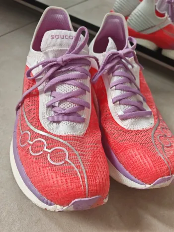Käytetty Saucony Endorphin Elite 2 bike