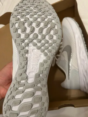 Used Nike Sneaker bike — image 2 of 5