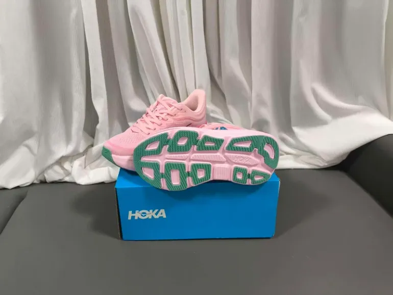 Gebrauchtes Hoka Chaussures de course pour femmes bike — Bild 5 von 5