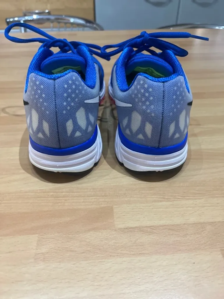 Used Nike Air Zoom Vomero 9 bike — image 4 of 9