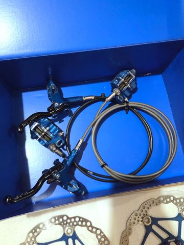 Used Hope Tech 3 e4 bike — image 4 of 11