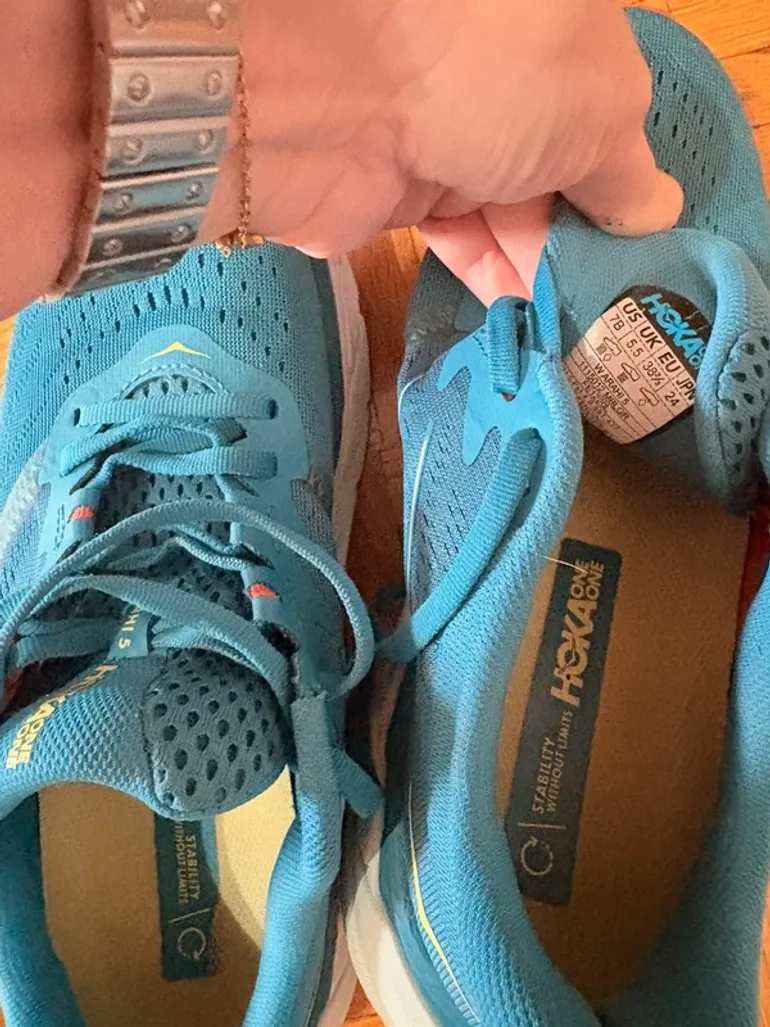 Used Hoka Arahi 5 bike — image 6 of 11