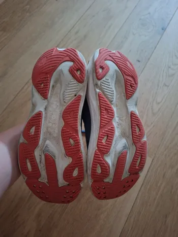 Used Hoka Skyflow bike — image 6 of 9