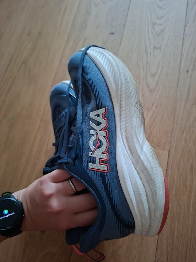 Used Hoka Skyflow bike — image 4 of 9