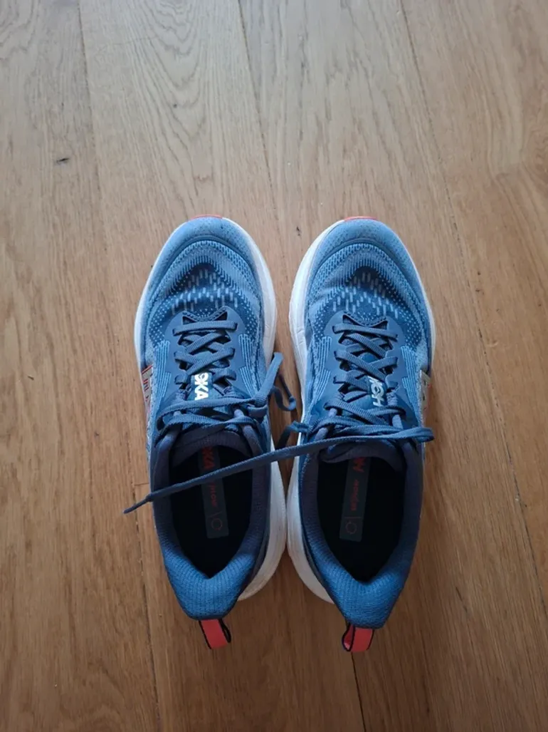 Used Hoka Skyflow bike — image 9 of 9