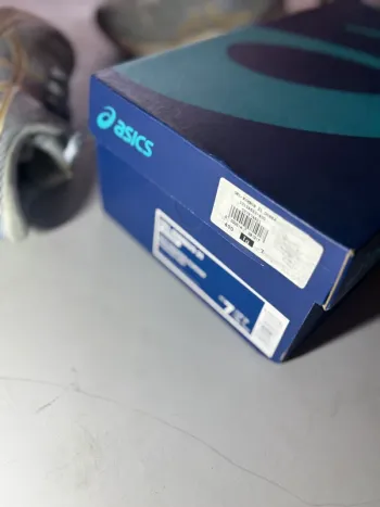 Used Asics Gel-Nimbus 21 bike — image 2 of 6